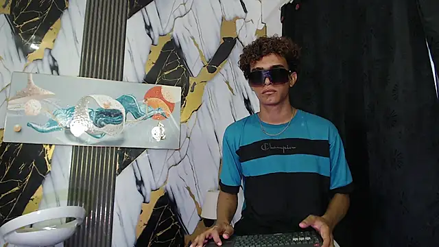 GOLDEN 2026 online show from 06/16/26, 07:25