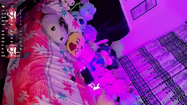 SexyMoon09 online show from 05/15/26, 11:30