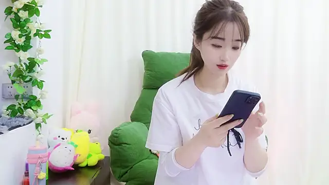 Snapshot of JJ8521 chatting on 06/18/26, 09:14 JJ8521 online show from 06/18/26, 09:14