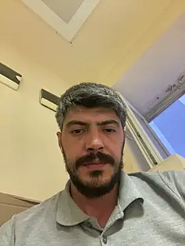 Snapshot of serkan_10 chatting on 05/15/26, 05:11 serkan 10 online show from 05/15/26, 05:11