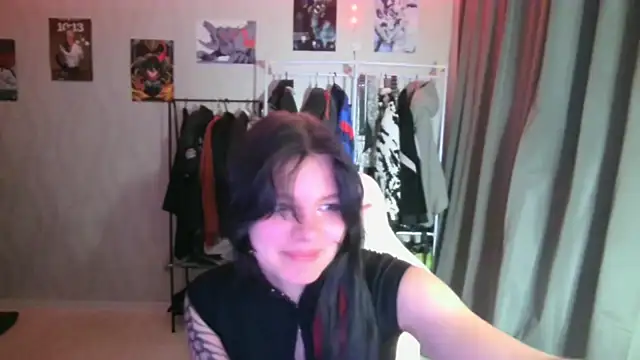 VeIvetLure online show from 05/23/26, 06:18