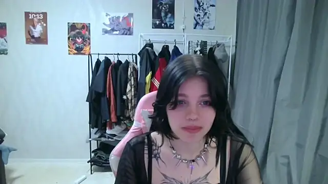 VeIvetLure online show from 05/25/26, 06:17