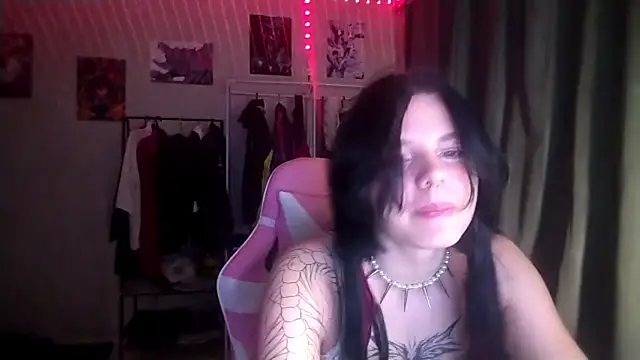 VeIvetLure online show from 05/04/26, 04:32