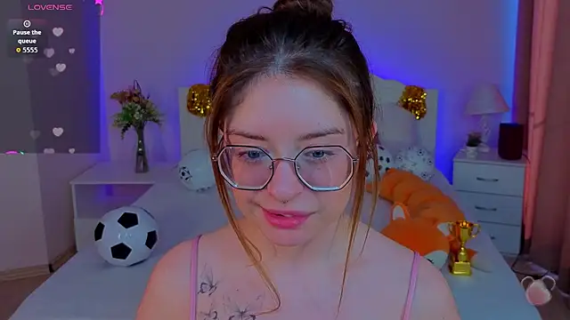 selenamils online show from 07/01/26, 02:34