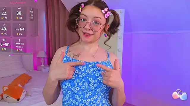 selenamils online show from 05/20/26, 10:01