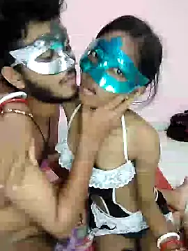 Snapshot of husband_wife_12 chatting on 06/11/26, 05:43 husband wife 12 online show from 06/11/26, 05:43