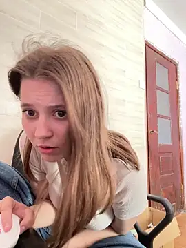 Blossom Emily online show from 05/06/26, 07:12