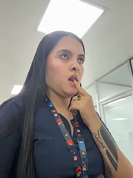 Snapshot of marianm29-1 chatting on 05/18/26, 09:30 marianm29-1 online show from 05/18/26, 09:30