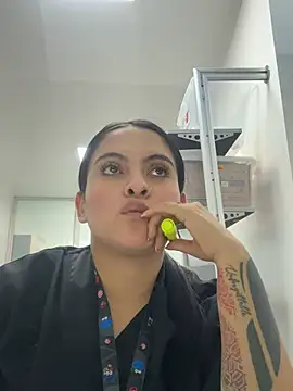 Snapshot of marianm29-1 chatting on 06/11/26, 02:03 marianm29-1 online show from 06/11/26, 02:03