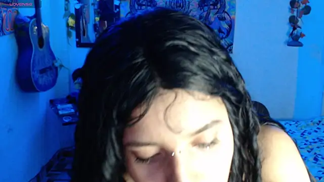 Snapshot of bastethott chatting on 06/12/26, 03:37 bastethott online show from 06/12/26, 03:37