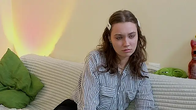 JolieDerringer online show from 05/11/26, 07:43