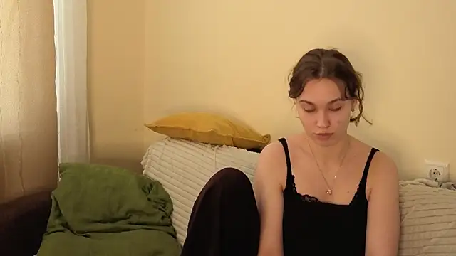 JolieDerringer online show from 05/25/26, 07:18