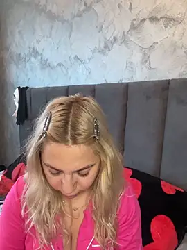 AmandaSnack online show from 05/21/26, 06:11