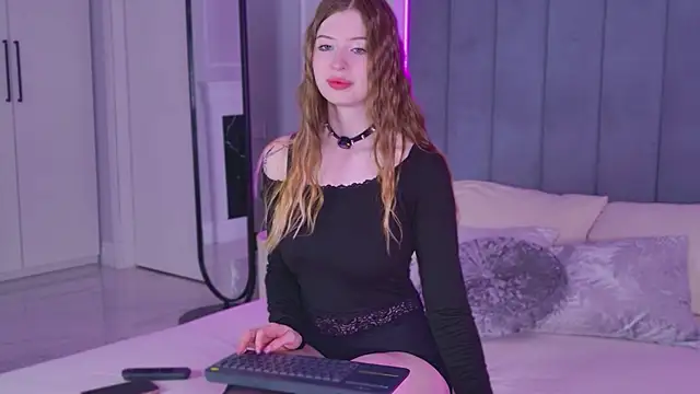 Snapshot of Annie_Meow chatting on 05/31/26, 05:35 Annie Meow online show from 05/31/26, 05:35