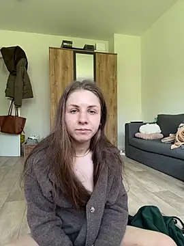 SweetLuna96 online show from 05/03/26, 12:20