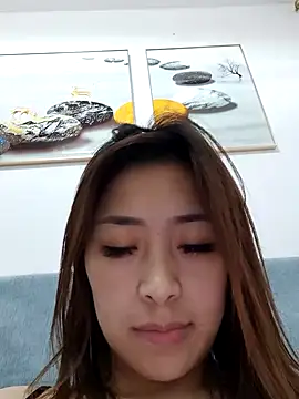 Snapshot of xinyue-888 chatting on 06/11/26, 10:45 xinyue-888 online show from 06/11/26, 10:45