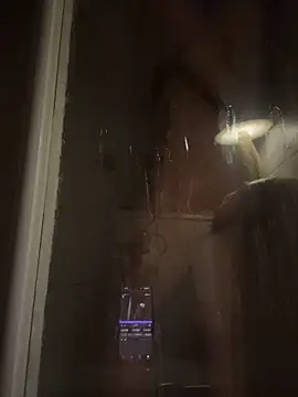 daisycollins online show from 05/17/26, 01:33