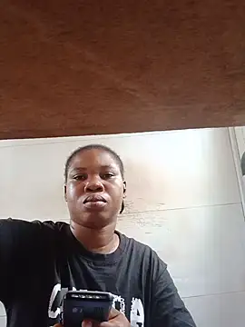Snapshot of Kettyberry chatting on 05/19/26, 02:57 Kettyberry online show from 05/19/26, 02:57