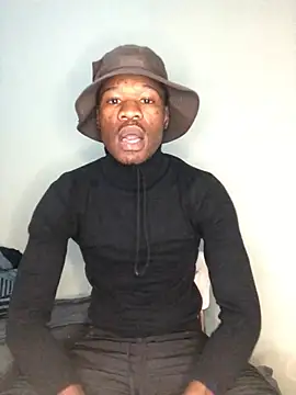 Snapshot of thandolezwe1 chatting on 05/05/26, 05:05 thandolezwe1 online show from 05/05/26, 05:05