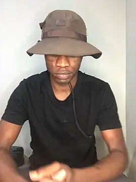 Snapshot of thandolezwe1 chatting on 06/19/26, 12:00 thandolezwe1 online show from 06/19/26, 12:00