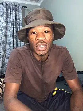 Snapshot of thandolezwe1 chatting on 05/04/26, 11:40 thandolezwe1 online show from 05/04/26, 11:40