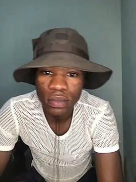 Snapshot of thandolezwe1 chatting on 05/11/26, 07:22 thandolezwe1 online show from 05/11/26, 07:22