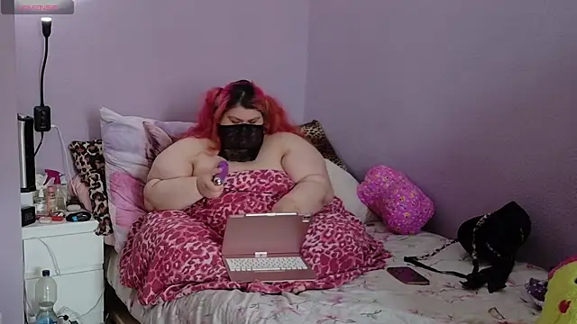 Snapshot of Lady_KitsuneBIG chatting on 07/07/26, 06:47 Lady KitsuneBIG online show from 07/07/26, 06:47