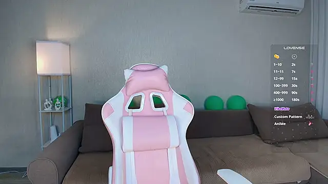 Snapshot of Petitekaya chatting on 06/14/26, 03:19 Petitekaya online show from 06/14/26, 03:19