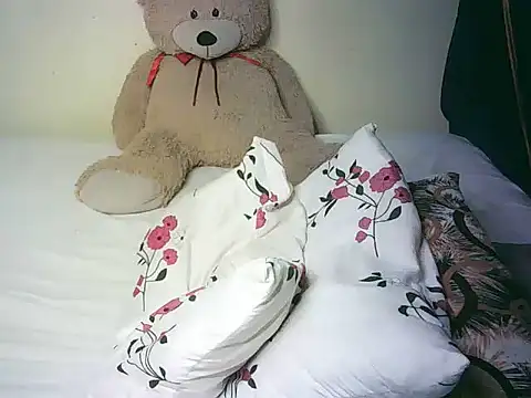 lovvelyheers online show from 07/14/26, 04:13