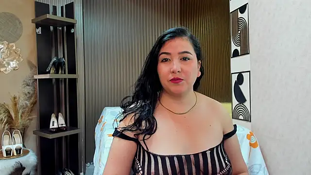 Snapshot of BBWLuxuryMuse chatting on 05/03/26, 12:09 BBWLuxuryMuse online show from 05/03/26, 12:09