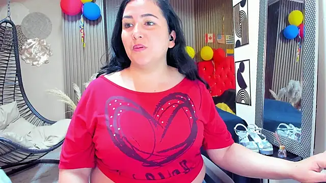 Snapshot of BBWLuxuryMuse chatting on 07/21/26, 11:55 BBWLuxuryMuse online show from 07/21/26, 11:55