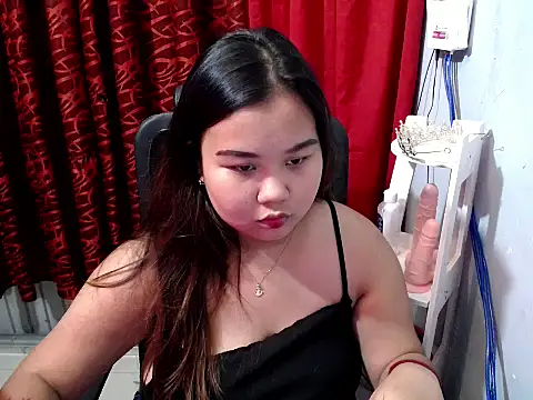 Snapshot of hotchickgirl chatting on 06/20/26, 12:10 hotchickgirl online show from 06/20/26, 12:10