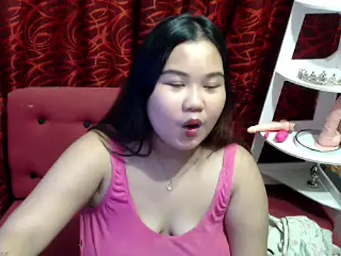 Snapshot of hotchickgirl chatting on 07/28/26, 02:46 hotchickgirl online show from 07/28/26, 02:46
