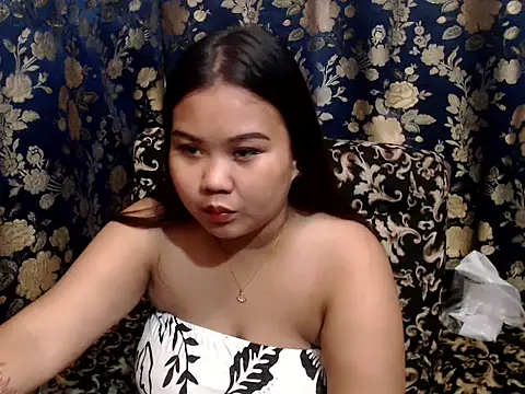 Snapshot of hotchickgirl chatting on 05/24/26, 09:31 hotchickgirl online show from 05/24/26, 09:31