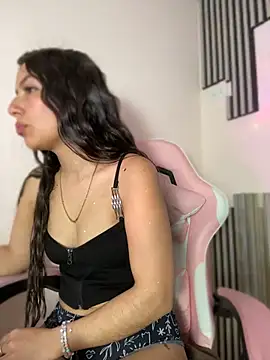 Julieth ec online show from 05/16/26, 12:04