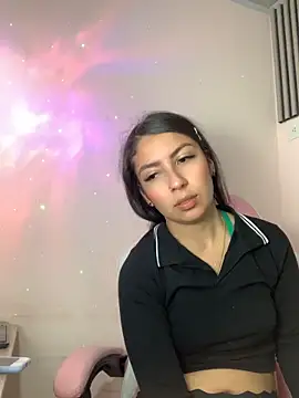 Julieth ec online show from 06/02/26, 12:16