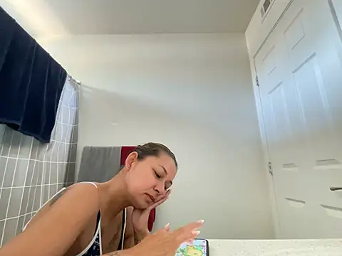 Baybeecakes online show from 06/22/26, 04:37