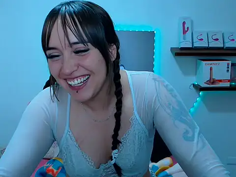 Snapshot of anyela_bubble18 chatting on 06/04/26, 08:30 anyela bubble18 online show from 06/04/26, 08:30