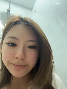 Snapshot of keke-20081130 chatting on 05/18/26, 01:27 keke-20081130 online show from 05/18/26, 01:27
