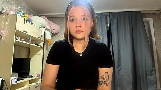 HildeConery online show from 05/04/26, 02:20