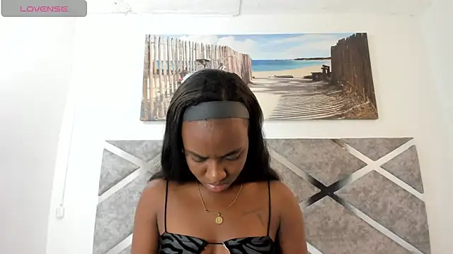 Snapshot of Alisson-Noa chatting on 06/30/26, 12:27 Alisson-Noa online show from 06/30/26, 12:27