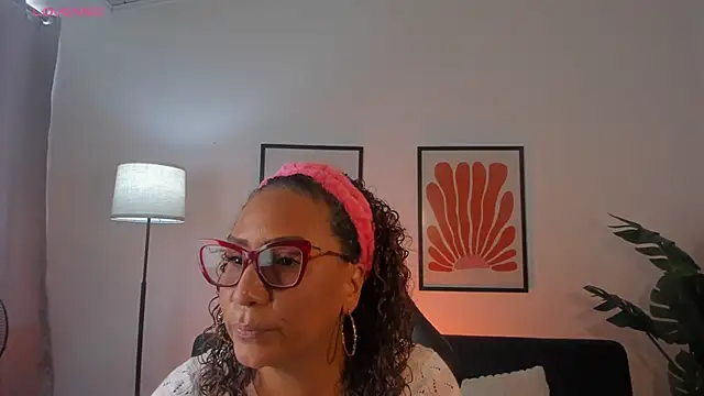 Eva-Millss online show from 05/14/26, 08:06