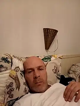Iulian198128 online show from 05/01/26, 07:52