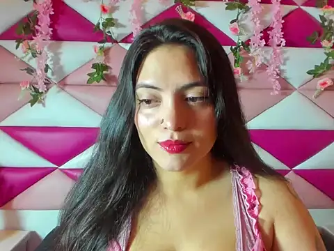 Isabella Mora  online show from 07/09/26, 03:40