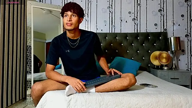 Alex Bloom online show from 05/19/26, 07:21
