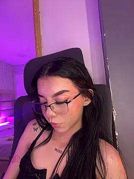 MelCherry online show from 08/03/26, 05:37