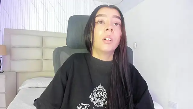 MelCherry online show from 06/20/26, 04:17