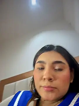 Mia Rodriguezz  online show from 05/20/26, 03:36