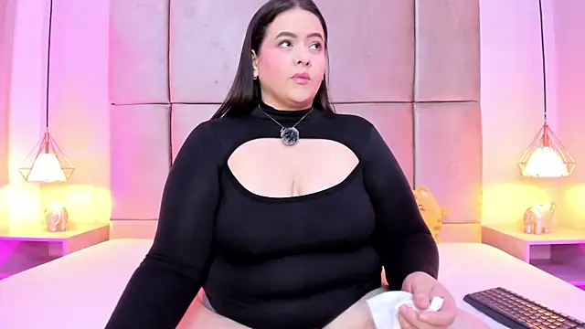 Martinna Cooper  online show from 06/02/26, 12:38