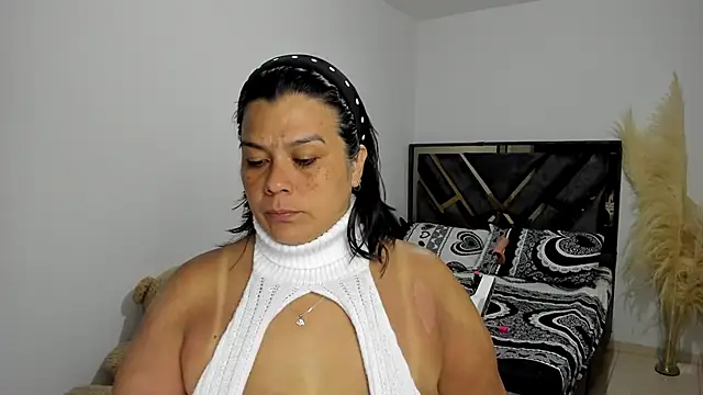 Snapshot of Martina_Foxy01 chatting on 05/03/26, 11:15 Martina Foxy01 online show from 05/03/26, 11:15
